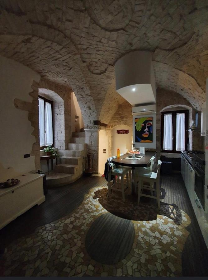 Bed and Breakfast L'Angolo Di Gaudi, Casa Mila Putignano Zewnętrze zdjęcie